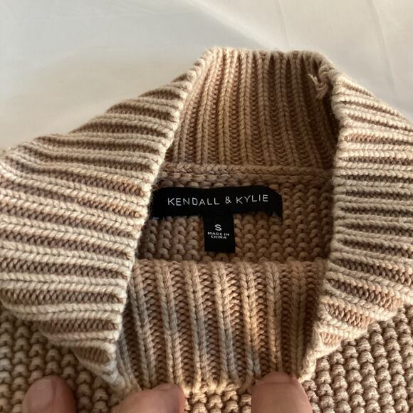 Kendall & Kylie Beige Ribbed Knit Cropped Sweater – Size Small - Picture 5 of 6
